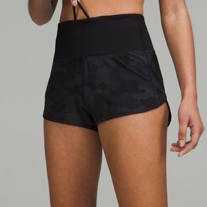 Lululemon speed up high rise 2.5” length shorts. Size 4.